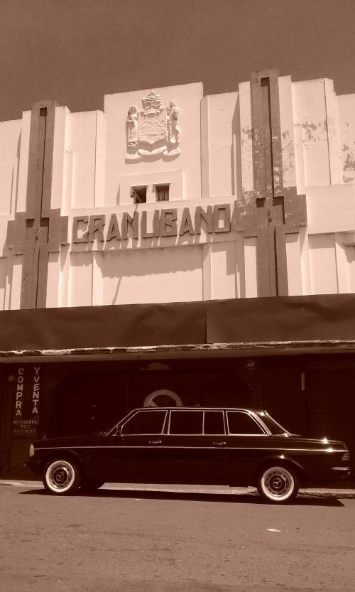 El-antiguo-cine-Libano.-COSTA-RICA-MERCEDES-ART-DECO-TOURS..jpg