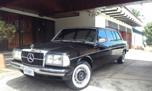 RHORMOSER-MANSION-COSTA-RICA.-MERCEDES-LIMOUSINE-PICK-UP-SERVICE.jpg