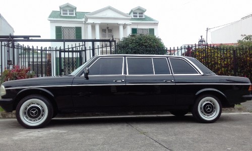 ROHMOSER-MANSION.-COSTA-RICA-MERCEDES-300D-LIMOUSINE-SERVICE.jpg